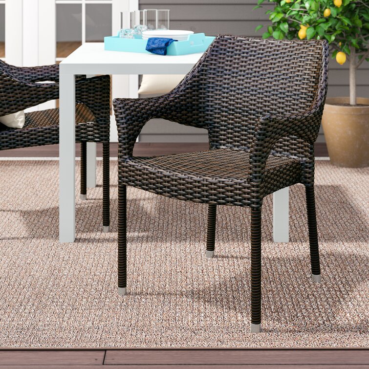 Wicker patio 2025 chairs stackable